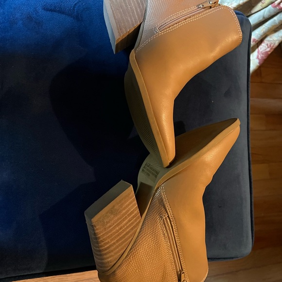 Ankle Booties Western Style by DV - Picture 5 of 5